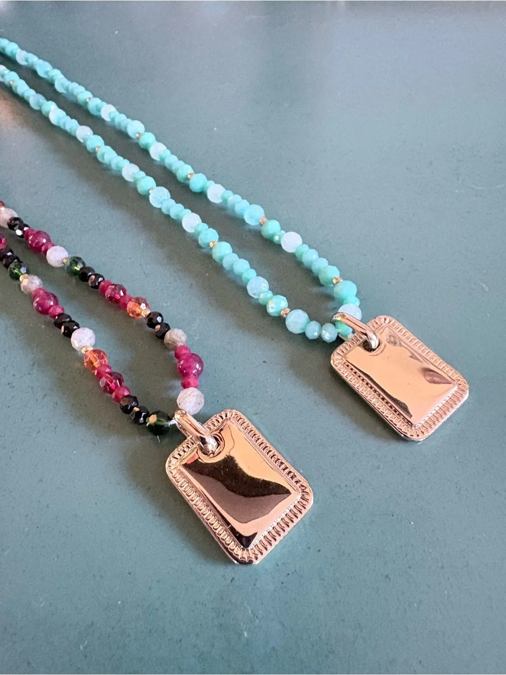 Madewell Lot 2 Multi Colored Candy Beaded Necklaces With Gold Pendants Turquoise - Picture 4 of 7
